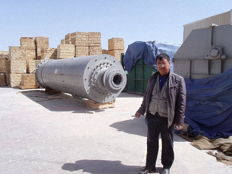 Material feed size and ball mill relationship