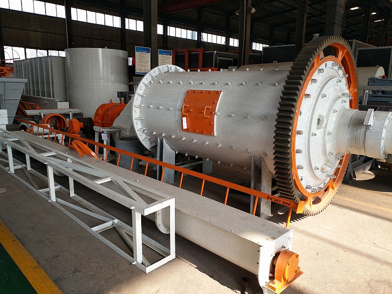 How to improve the output of small ball mills
