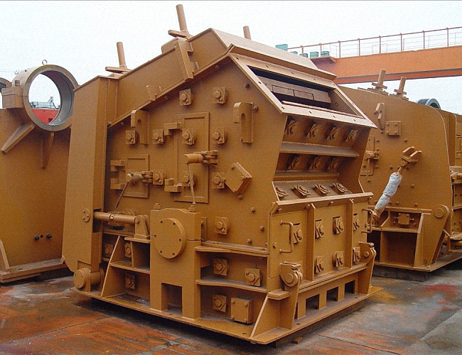 Ore crusher comprehensive maintenance system